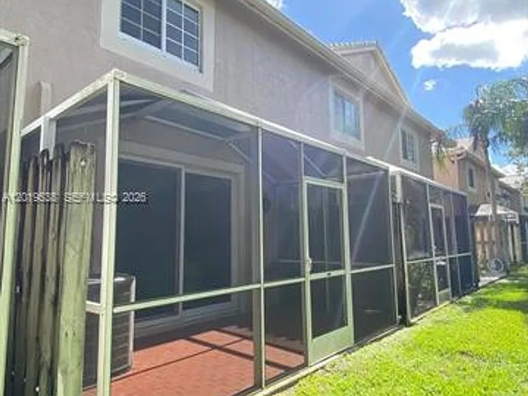 2041 Pompeii Ct #2014 — Photo 38