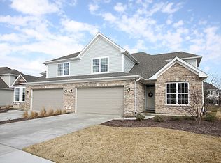 2783 Nicole Cir, Aurora, IL 60502