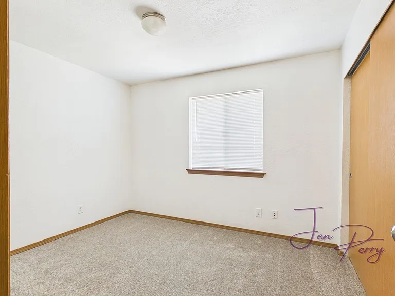 5747 Fallbrook Ln — Photo 7