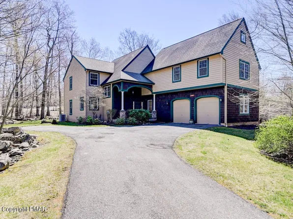 120 Creekside Rd, Canadensis, PA 18323