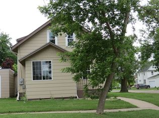 325 W 8th Ave, Webster, SD 57274