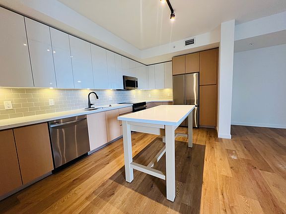 4th image of 1652 NE 124th St #653