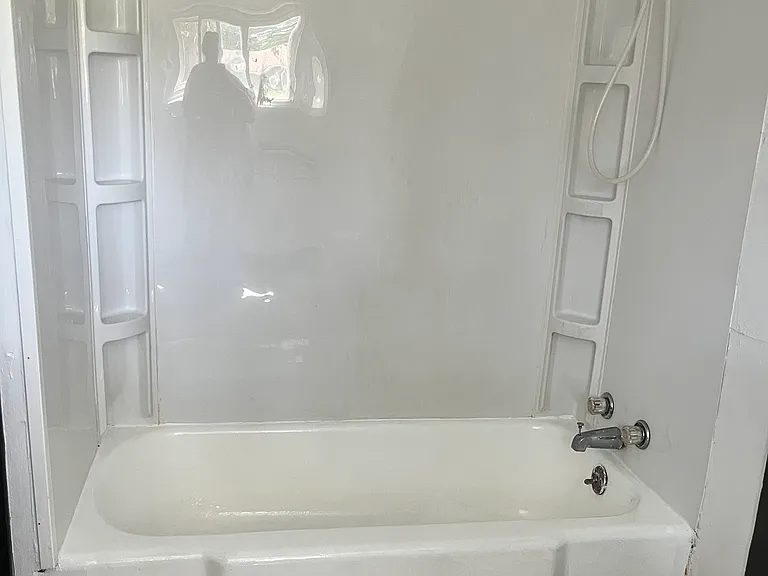 1015 W Elm St — Photo 17