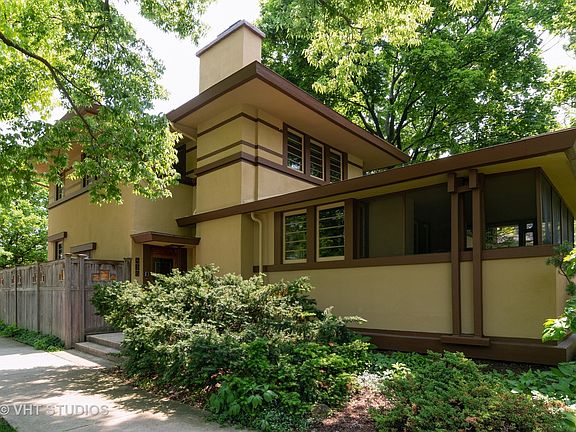 2nd image of 436 N Elmwood Ave