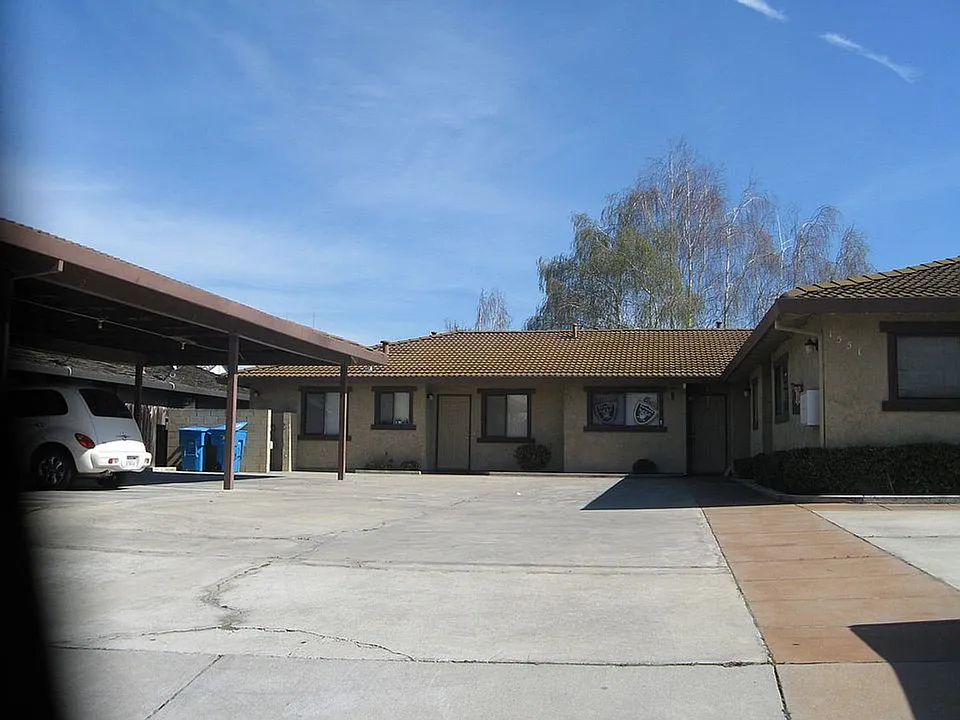 1551 Highland Drive