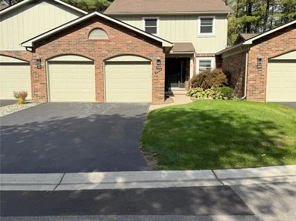 5584 N Adams Way, Bloomfield Hills, MI 48302