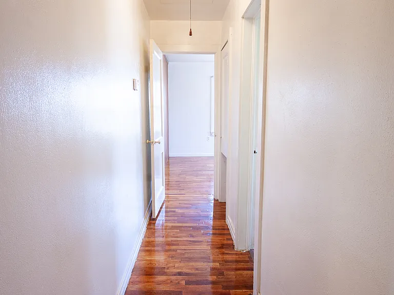 1020 Calhoun St — Photo 10