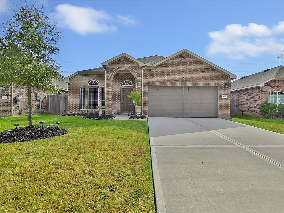 1st image of 8026 Brooks Crossing Dr