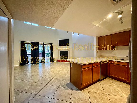 4th image of 10121 E Chevelon St #1