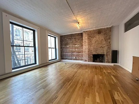 Rented by Nolita Group | media 30