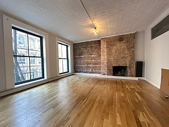 Rented by Nolita Group