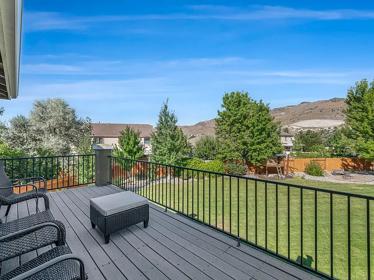 2425 Crooked Canyon Ct — Photo 29