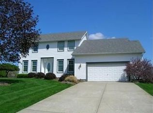 6589 Country Ridge Ave, Youngstown, OH 44515