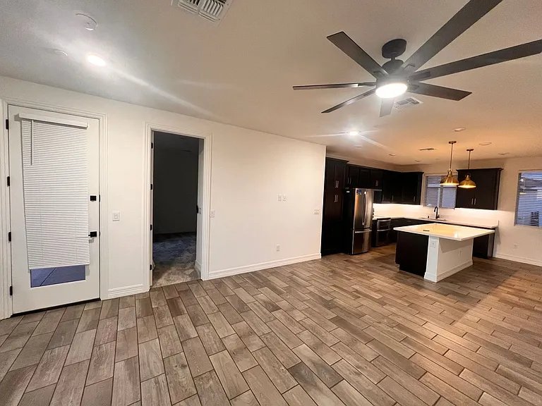 2121 W Sonoran Desert Dr #9 — Photo 23