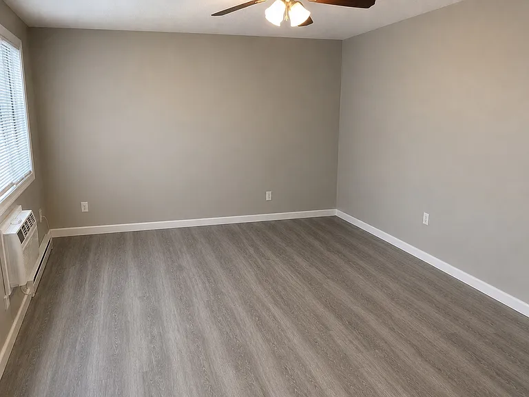 31 Indian Leap St #3 — Photo 1