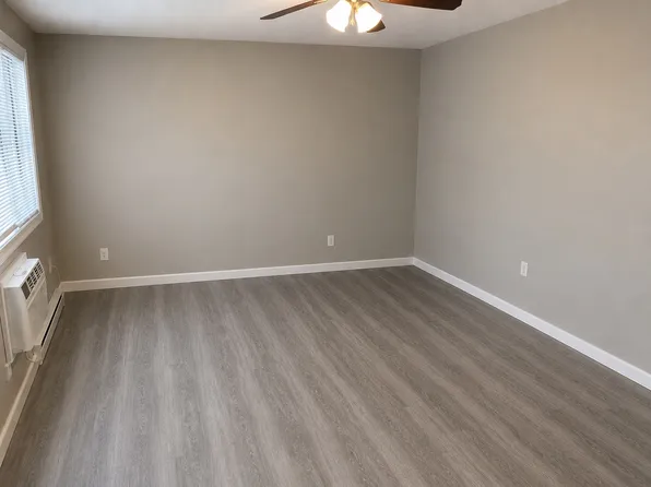 31 Indian Leap St #3, Indian Orchard, MA 01151