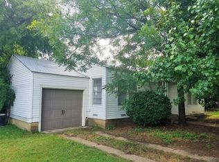 3717 Desert Ridge Dr, Fort Worth, TX 76116