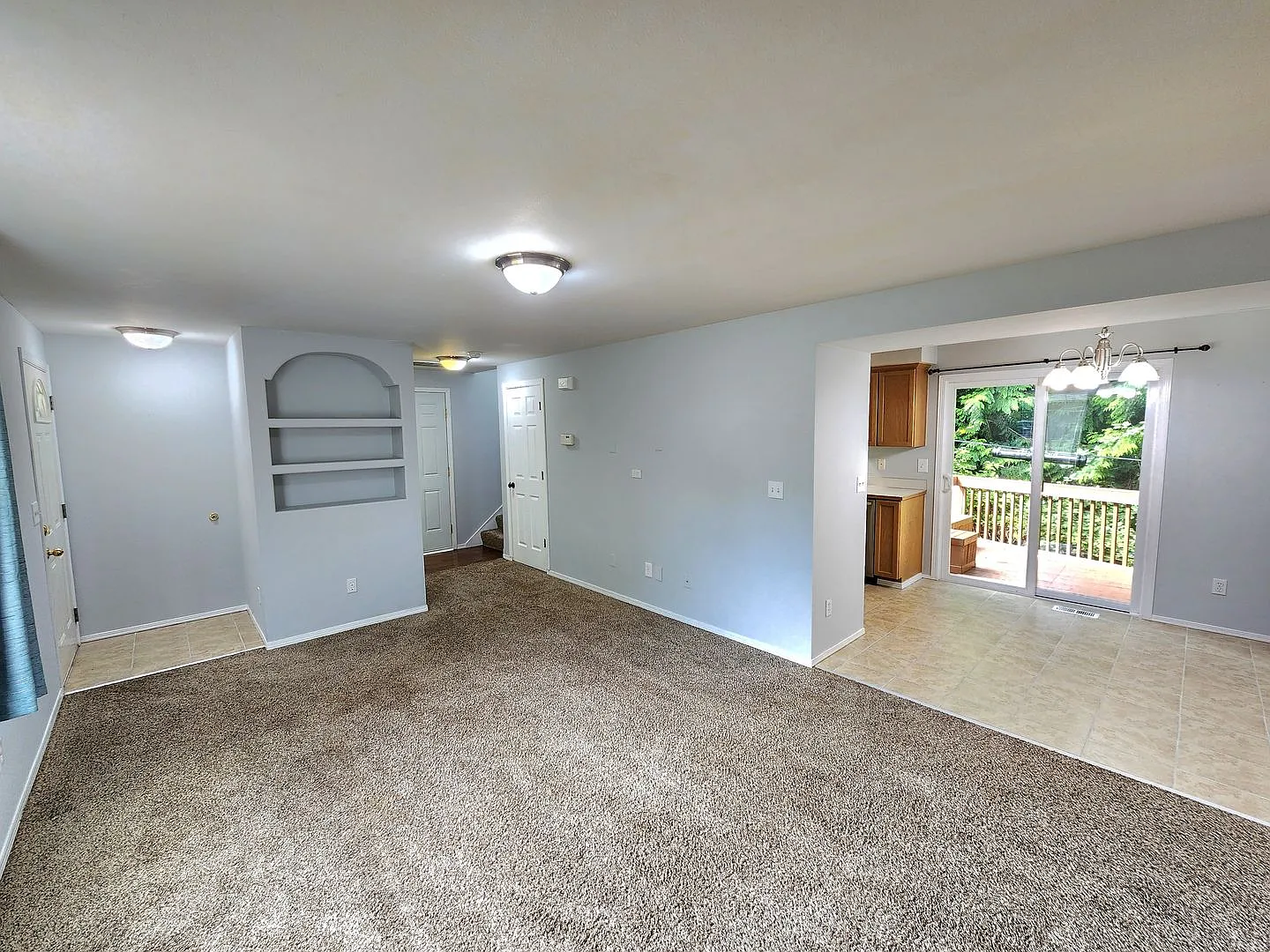 Lovely Lake Stevens Living — Photo 2