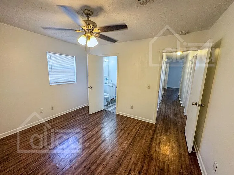 4448 Jade Dr E — Photo 9