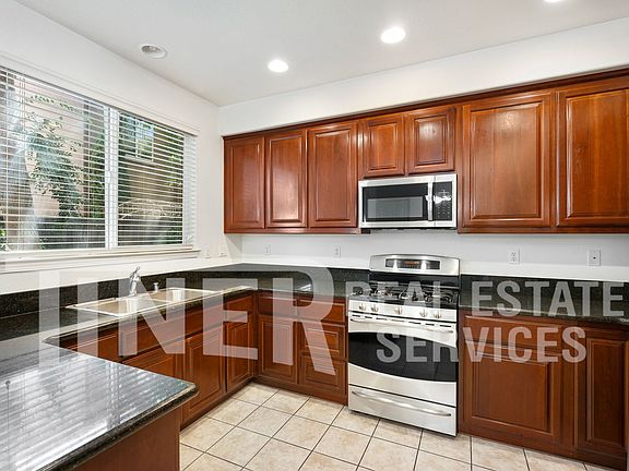 3rd image of 5418 Washoe St