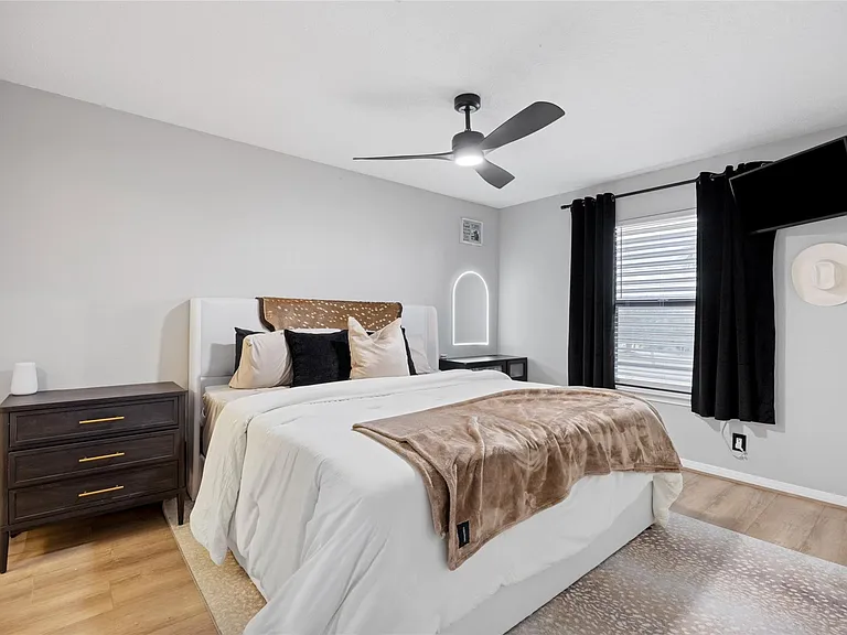 1114 Tiki Dr — Photo 19