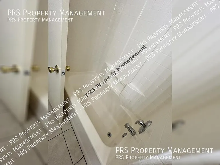 2306 W Kristina Ave — Photo 16