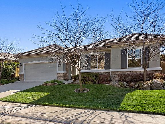 2nd image of 3054 Southcreek Dr