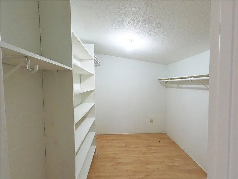 5231 Beechnut St — Photo 18