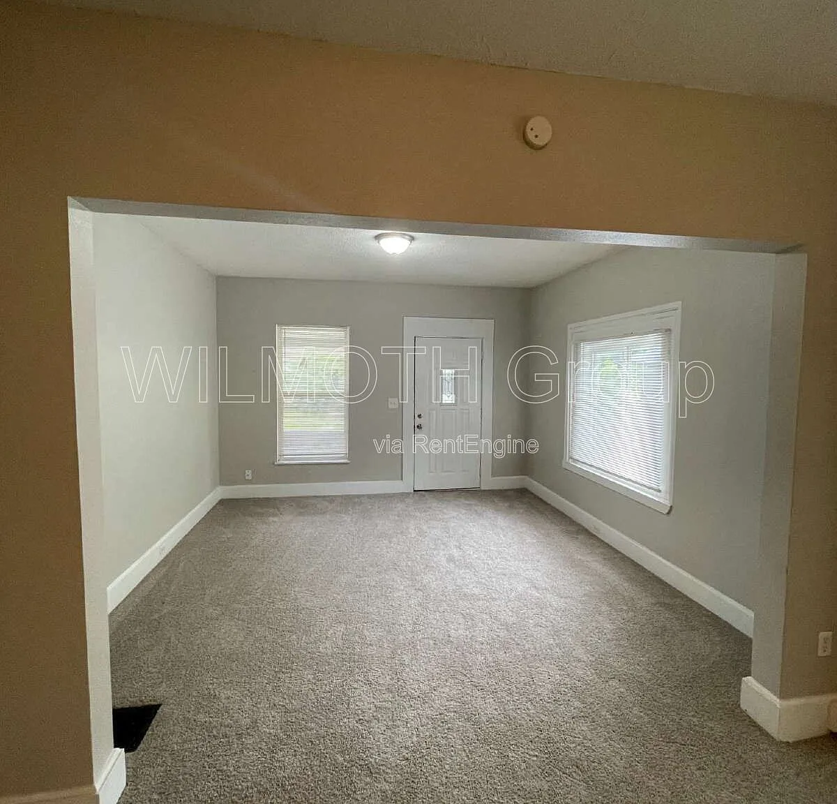 3 bed, 1.0 bath, 1140 sqft, $995 — Photo 4