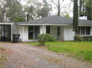 107 Silver Lake Rd, Saint Simons Island, GA 31522