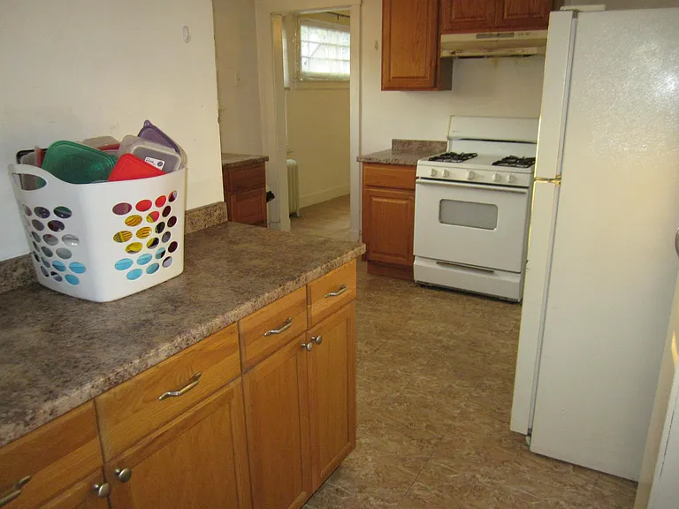 5900 Phillips Ave #2 — Photo 19