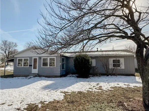 505 W Franklin St, Palestine, IL 62451