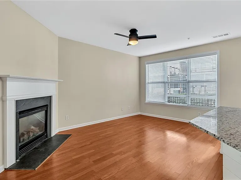 6174 Indian Wood Cir SE — Photo 3