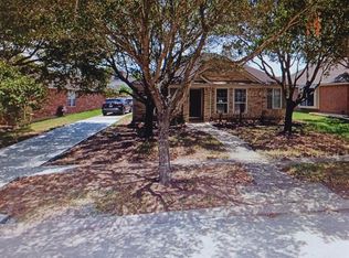 14213 Rolling Hills Ln, Rosharon, TX 77583