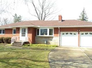 7176 Glencairn Dr, Parma, OH 44134