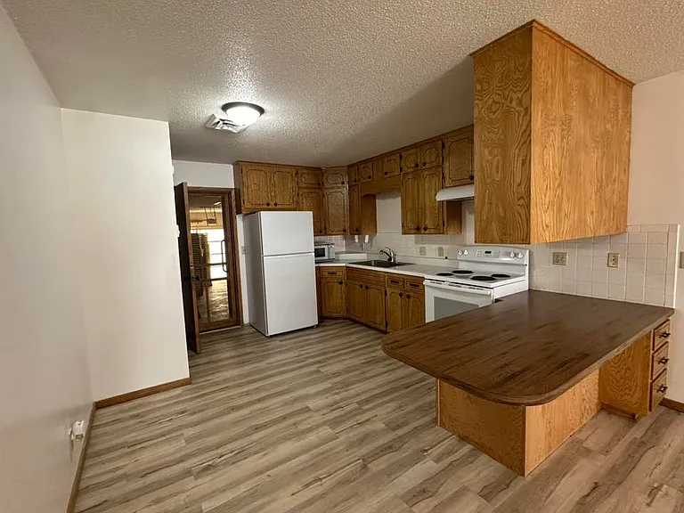 306 S Elm St #306 — Photo 4