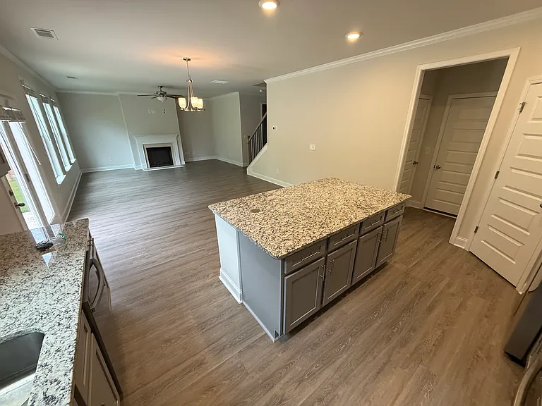 7247 Millbrae Walk — Photo 5