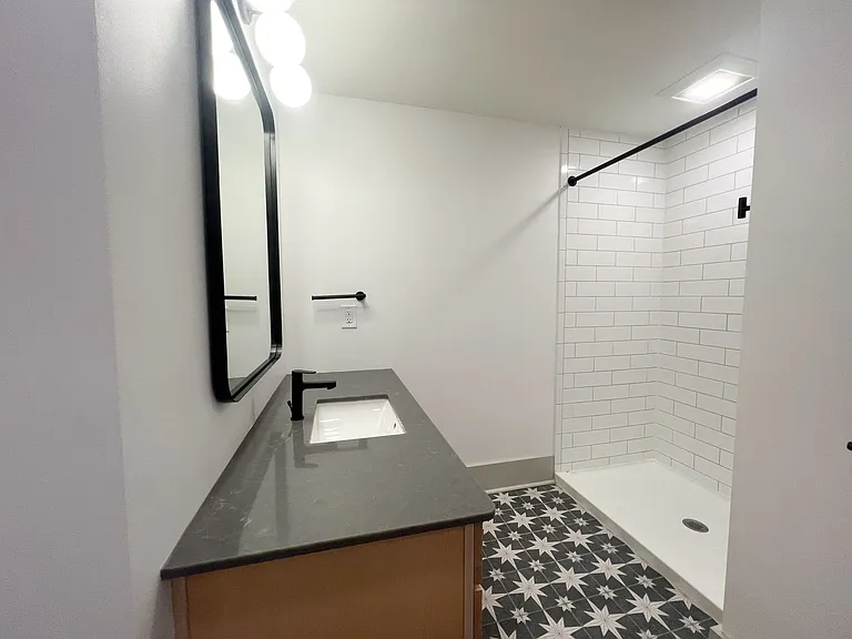 1338 Main Street — Photo 9