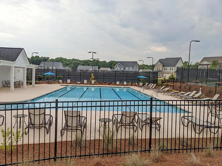 5785 Thornton Dr — Photo 34