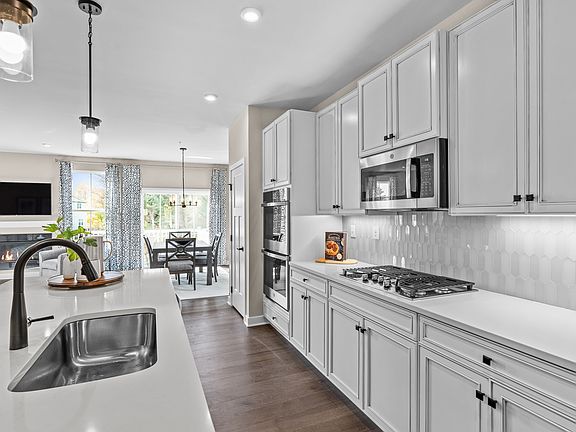 Waldorf with Finished Basement