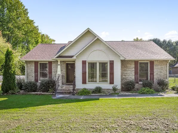 1111 Carol Ln, Cookeville, TN 38501