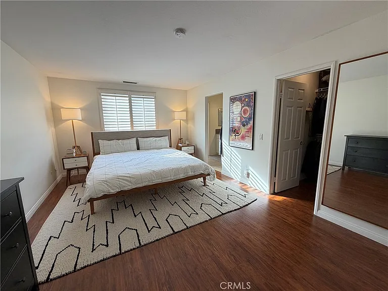 65 Danbury Ln — Photo 2