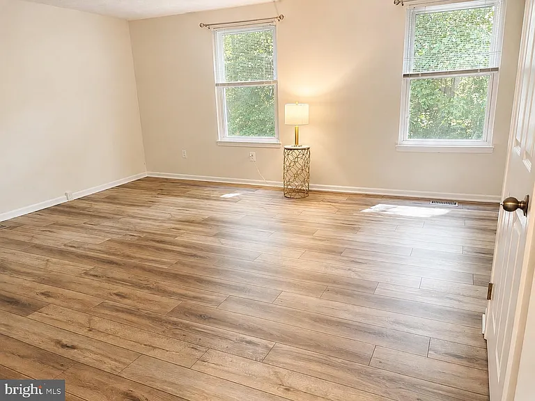 11013 Barton Hill Ct — Photo 4