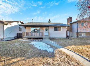312 W Pinegreen Close NE, Calgary, AB T1Y 1W3