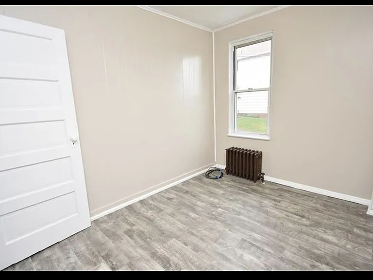 219 Meadow Ave #3 — Photo 7
