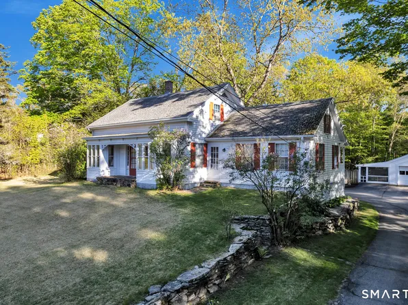 215 Walnut Street, Putnam, CT 06260