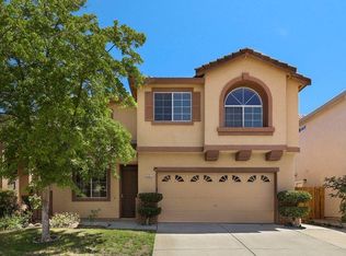 2327 Pez Gallo Pl, Gold River, CA