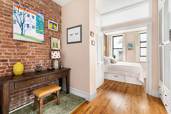 Sold by Compass | media 16