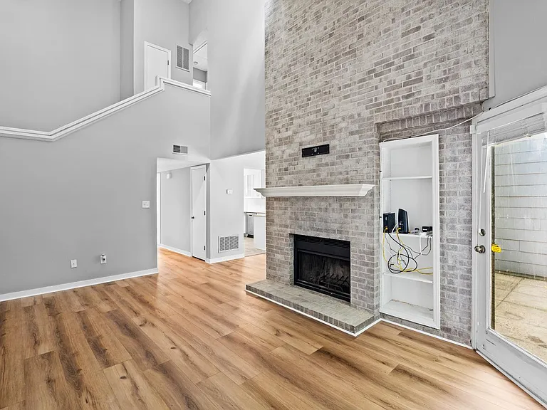 302 N Lindell Rd #C — Photo 2