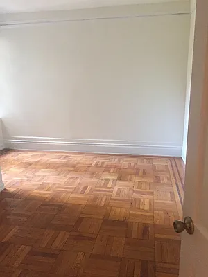 Rented by PMG Real Estate  | media 60